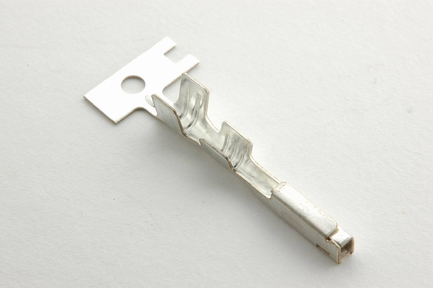 100131 Direct Equivalent to Yazaki 7116-1670-02